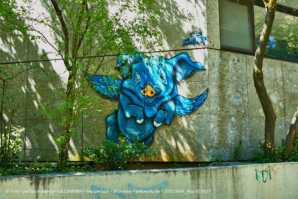 21.03.2017 - Abrissbaustelle Quiddezentrum in Neuperlach